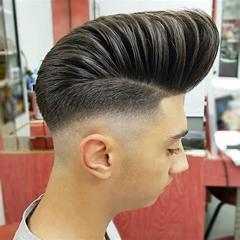 17 Long Men's Hairstyles for Straight and Curly Hair