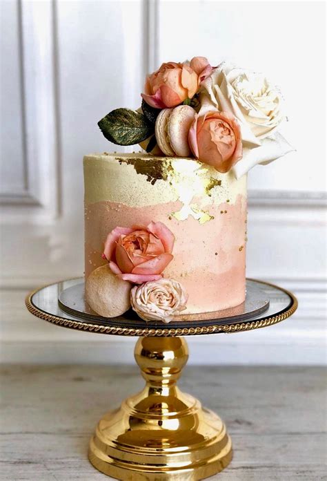 30th Birthday Female Beautiful Birthday Cake Images Le Gateau
