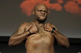 UFC's Derrick Lewis is finally taking training seriously