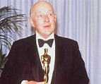 Alec Guinness Biography - Facts, Childhood, Family Life & Achievements