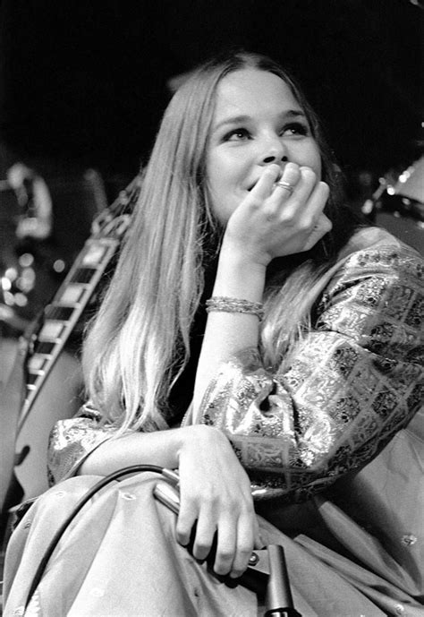 Mid 60s Michelle Phillips 9gag