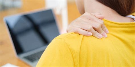 Managing Upper Back Pain When Sitting Safer Pain Management