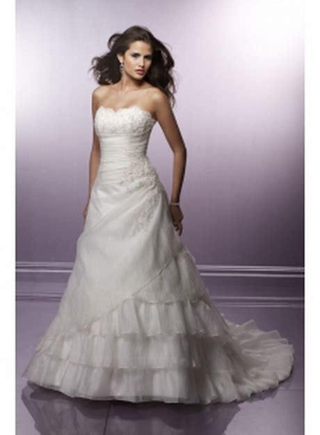 Der fussl happy day brautsalon möchte sie ein stück weit dabei unterstützen und ein wenig entlasten. Fussl brautmode