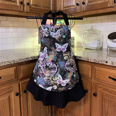 Beautiful Butterfly Apron Etsy Girl Apron Womens Aprons Cute Aprons