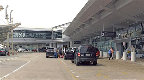 Clevelands Hopkins Airport Fares Poorly In New Customer Satisfaction