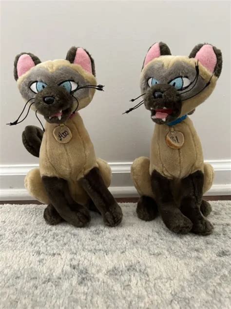 Walt Disney World Wdw Lady And The Tramp Si And Am Siamese Cat Twins