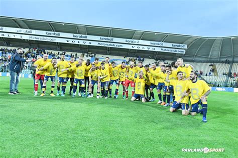 Modena Fc Resto Del Carlino I Gialli Devono Sfoltire La Rosa Per