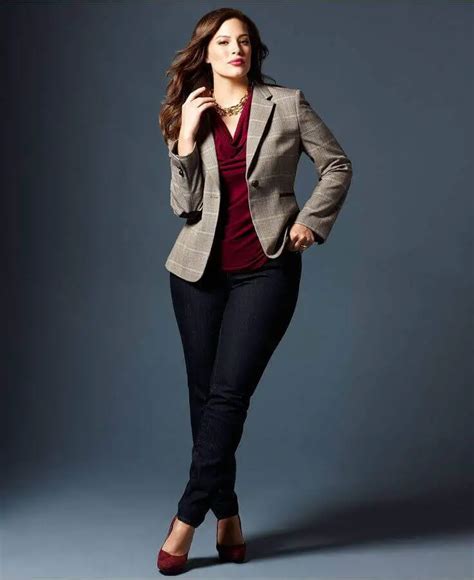 Business Casual For Plus Size Women Management And Leadership