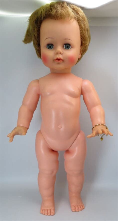 Vtg 1961 Ideal Toy Corp 22 Kissy Doll W Blue Sleep Eyes K 21 L K 22 4 Outfits Ebay