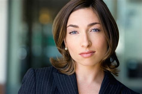 Beautiful Actress Naomi Grossman Transforms Into ‘ahs