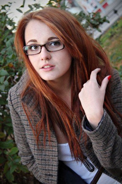 A Few Hot Girls Who Make Glasses Look Sexy 37 Pics