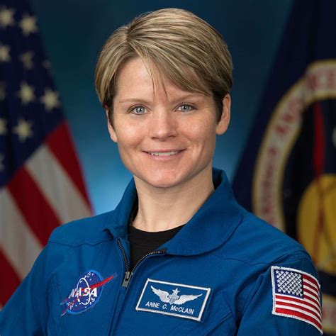 Lesbian Astronaut May Have Committed Earths First ‘space Crime