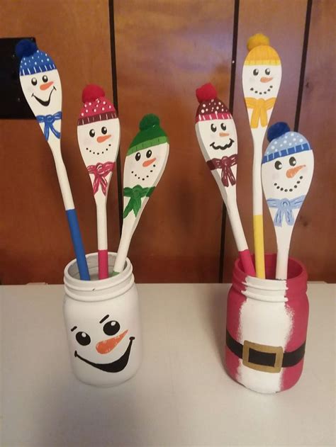 Painted Wooden Spoons Christmas Spoons Fun Christmas Crafts Spoon