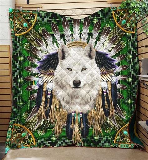 Wolf Native Quilt Blanket Corethermax