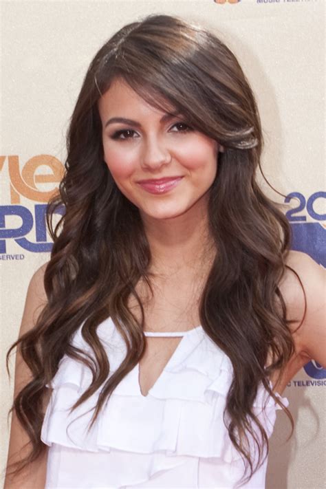 Victoria Justice Wavy Medium Brown Hairstyle Steal Her Style
