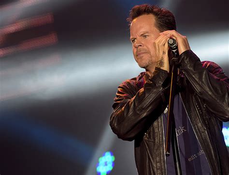 Gary Allan Reflects On How Fatherhood Continues To Change Him