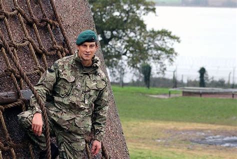 Soldier In A Green Beret Bear Grylls Military