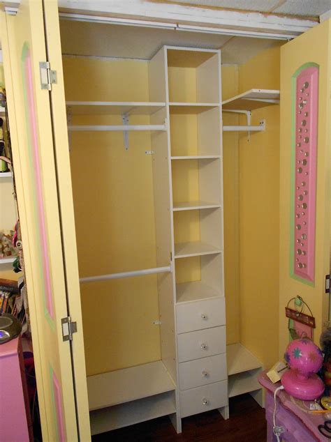 We have lots of walk in closet ideas do it yourself for anyone to go for. Closet Organizers Home Depot Do It Yourself | Home Design Ideas