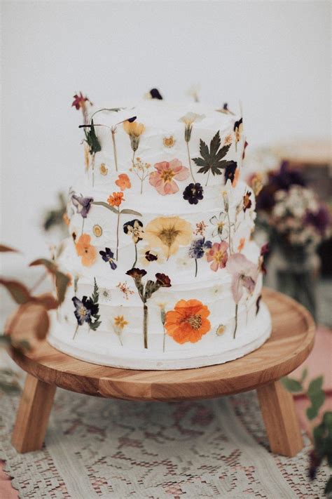 Inspired by the wonders of nature and our passion for all things floral, we proudly stock the most diverse and wide range of artificial flowers, arrangements, artificial greenery and plants in australia so you can bring outside inspirations into your surroundings… TOP 11 Wedding Cakes Trends that are Getting Huge in 2021 ...