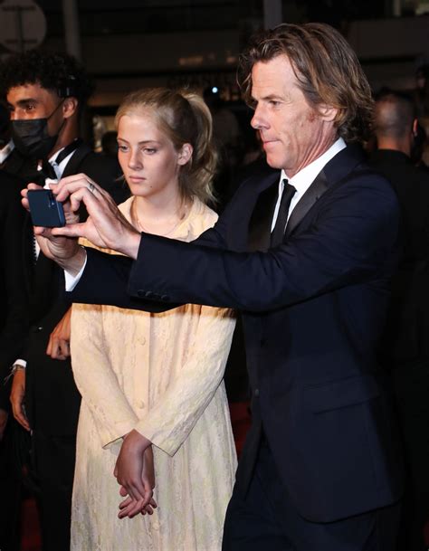 Julia Roberts Daughter Hazel Makes Red Carpet Debut Photos