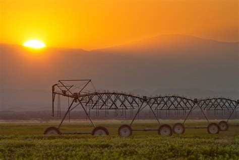 Irrigation Boom Irrigation Glenn County Sunset