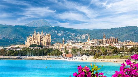 Palma de Mallorca: the holiday guide - AI Global Media Ltd