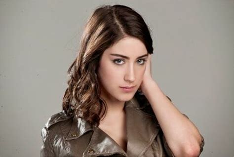 Turkish Drama Actresse Hazal Kaya Beautiful Pictures With Biography