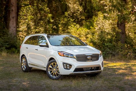 2016 Kia Sorento Appears At Los Angeles Auto Show Live Photos