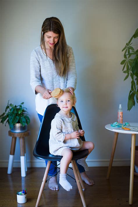 Made popular in the '90s, hair tinsel is back in full force. A Tip for Doing Little Girls Hair - Say Yes