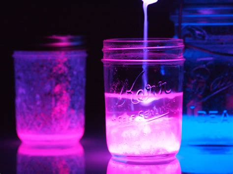 How To Make Glow Stick Lanterns Glow Stick Jars Glow Stick Party