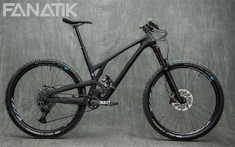 Evil Offering V2 Fanatik Bike Co Custom Mountain Bike Build Gallery