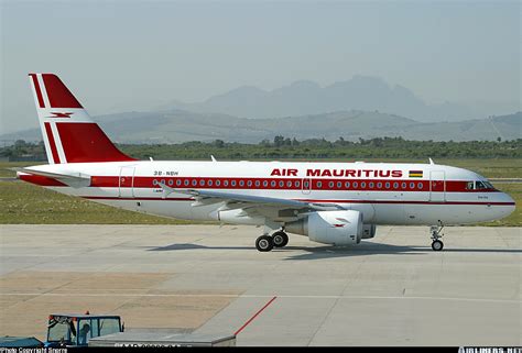 Airbus A319 112 Air Mauritius Aviation Photo 0438659