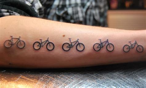 Tatuajes De Bicicletas Recopilación De Diseños Y Ejemplos Tatuantes