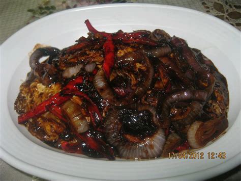 We did not find results for: RESEPI CIKGU ANI: TELUR MASAK KICAP LADA HITAM