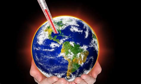 Peningkatan suhu teras bumi menjadikan lapisan ozon yang mengelilingi bumi semakin berkurangan. Penyebab utama pemanasan global