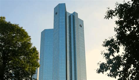 Deutsche bank warns of 'devastating' inflation 'time bomb'. Deutsche Bank fordert 150 Milliarden Euro für Bankenrettung
