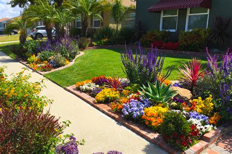 This property has a steep incline and is deeply shaded, but design tip: Front Yard Landscaping Ideas for Curb Appeal | HouseLogic