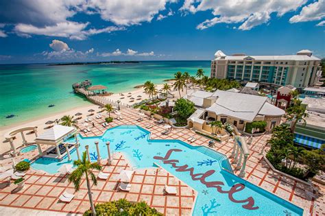 Review What Guests Love About Sandals Royal Bahamian