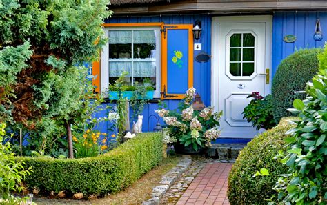 Online buchen info@hotelblauerbock.de +49 8923 1780. Blaues Haus Foto & Bild | architektur, deutschland, europe ...