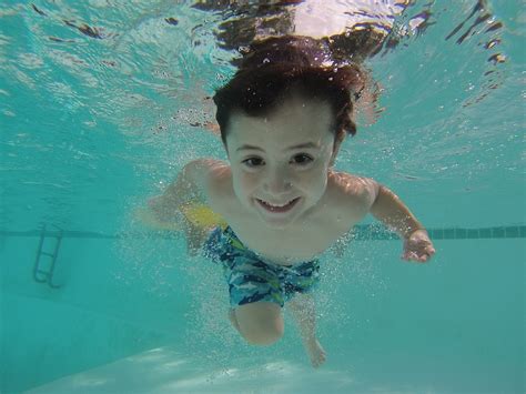 Kid Swimming Underwater · Free Photo On Pixabay
