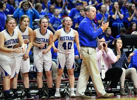 Prize Mustangs Newell Fonda Ends Dominant Season With 1a Title High