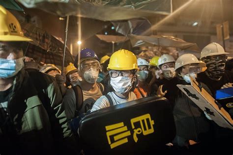 Hong Kong Police Protesters Clash 86 People Arrested The Washington