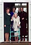 La Reina Ingrid de Dinamarca junto a sus hijas Margarita, Ana María y ...