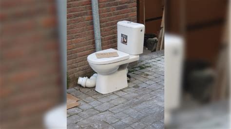 Openbaar Toilet Geplaatst Oozo Nl