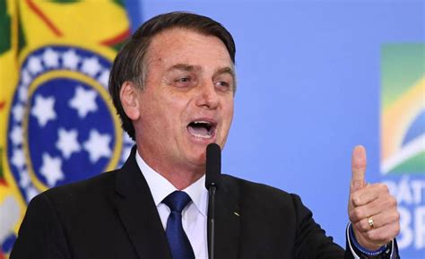 “absoluto desastre” bolsonaro libera porte de armas para mais de 19 milhões de pessoas brasil