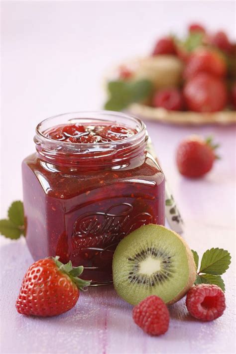 Maybe you would like to learn more about one of these? Erdbeer-Himbeer-Kiwi-Marmelade | Marmelade rezept ...