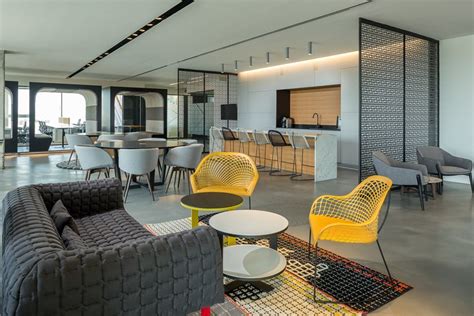 20 Amazing Real Estate Office Interior Design Idea Archdez