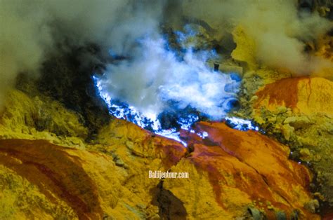 Ijen Crater Tour From Bali Day Bali Ijen Bromo Tour Ijen Crater