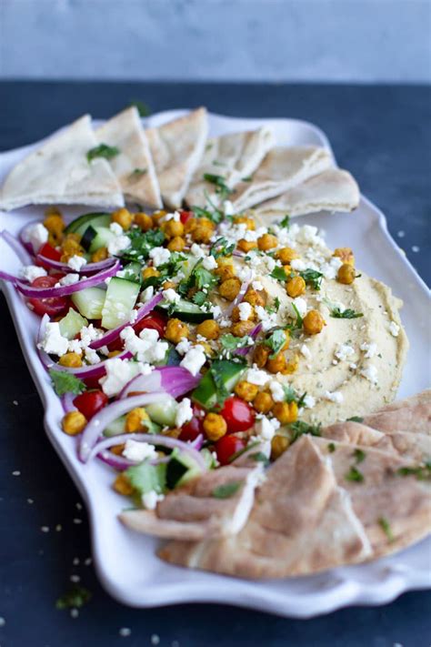 When you think about mediterranean food, your mind may go to pizza and pasta from italy, or lamb chops from greece, but these dishes don't fit into but the mediterranean diet can be an inexpensive as well as a satisfying and very healthy way to eat. Mediterranean Cuisine: Best Dishes To Try - Easy and ...