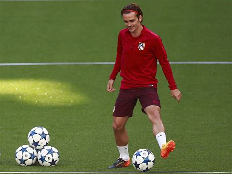 Und auch sonst adaptierte der im nördlich von lyon gelegenen mâcon geborene griezmann erstaunlich schnell die spanische. Primera División » News » Griezmann bekennt sich zu Atlético